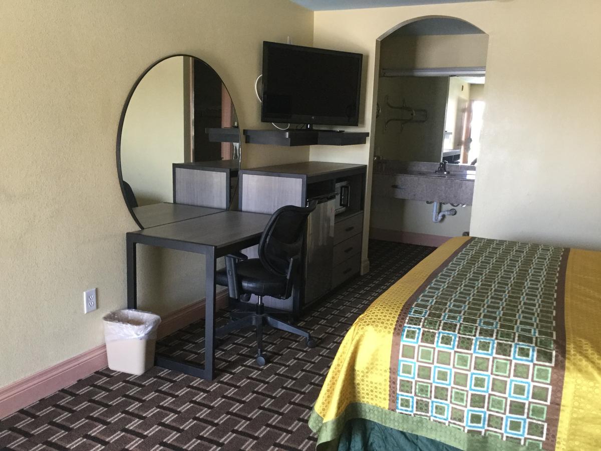 Luxury Inn And Suites Seaworld San Antonio Buitenkant foto
