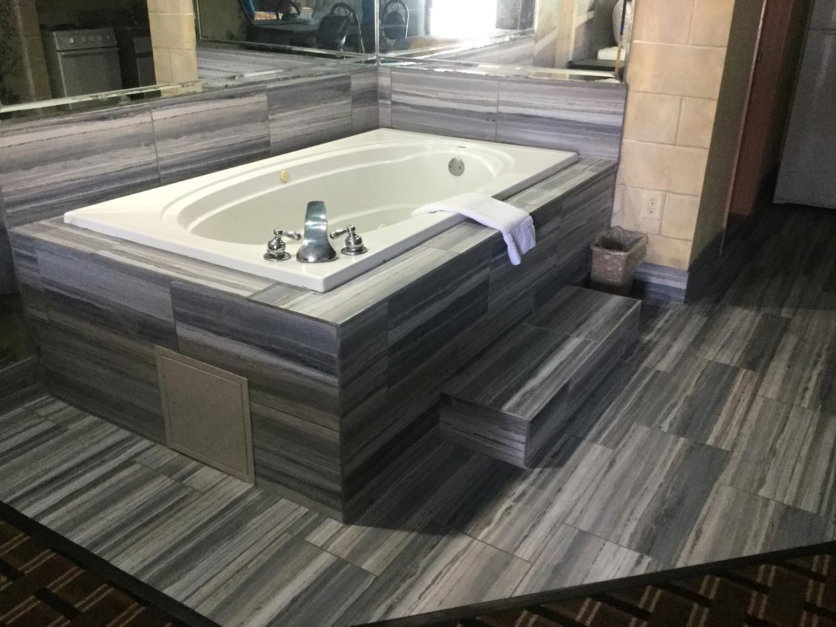 Luxury Inn And Suites Seaworld San Antonio Buitenkant foto