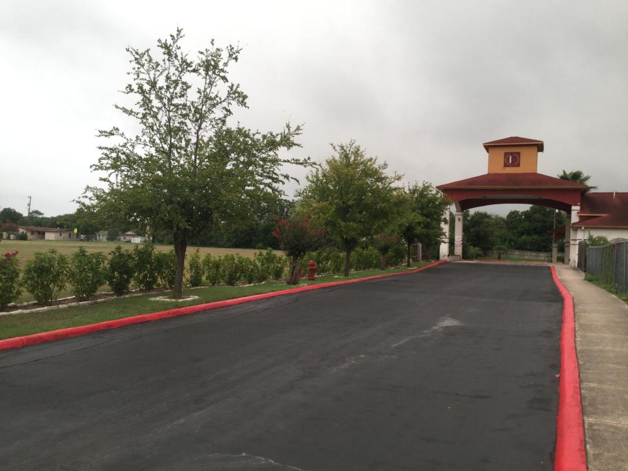 Luxury Inn And Suites Seaworld San Antonio Buitenkant foto